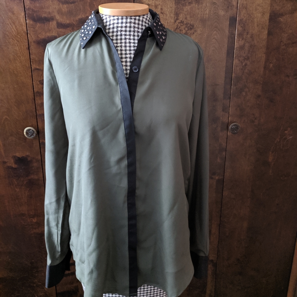 Rock & Republic Embellished Button Down Shirt